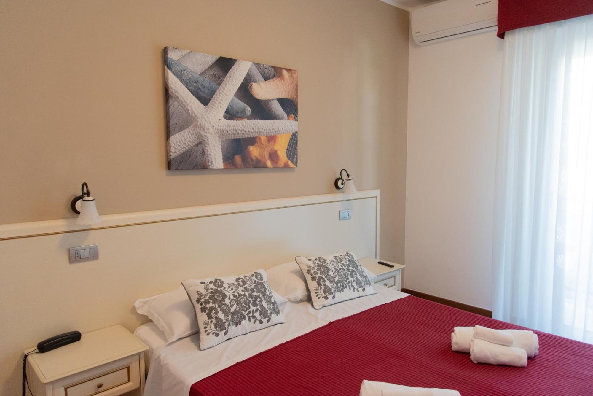 Hotel Maestri Riccione Buitenkant foto